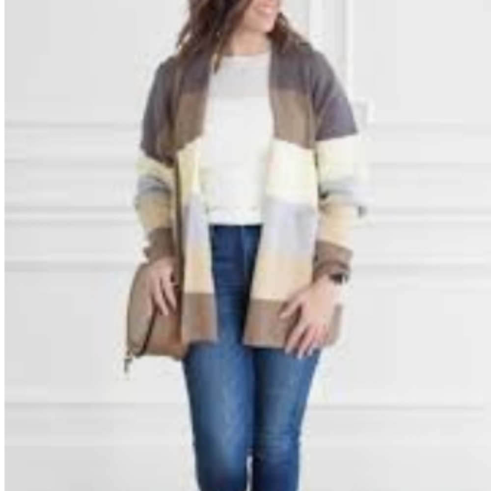 Racheal color block cardigan size M/L